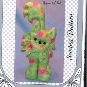 PARLOR PETS Parlor Kitty Sewing Pattern No. 924, 15" Tall Cat
